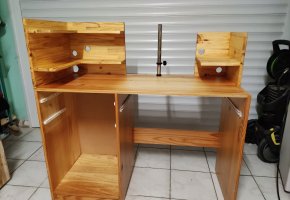 Bureau pour électronique
